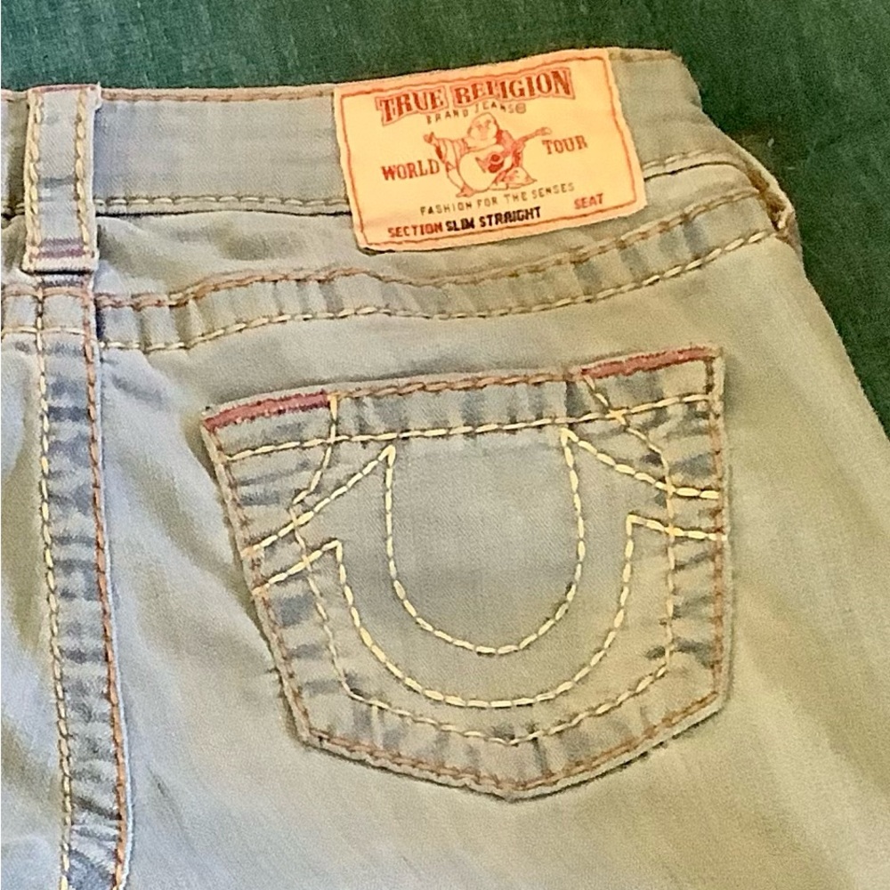 True Religion Jeans Light Wash 26 inch waist 31 inch inseam